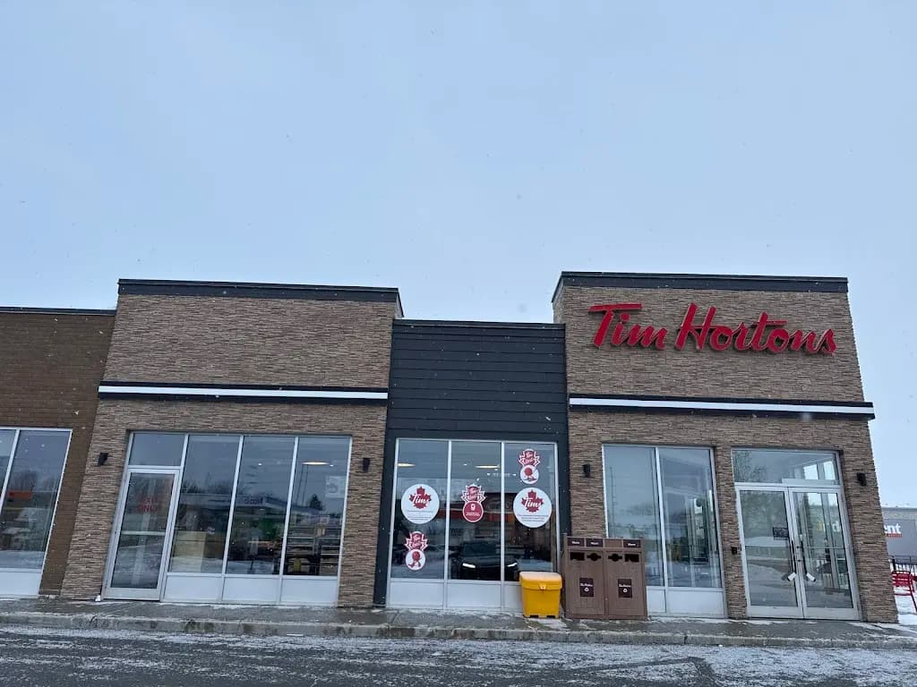 Tim Hortons storefront and interior at 5915 Perth St, Richmond, ON