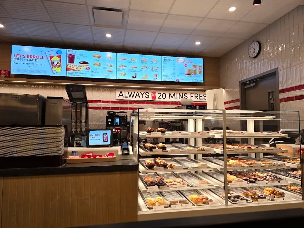 Tim Hortons storefront and interior at 590 Harbour Expressway, Thunder Bay, ON