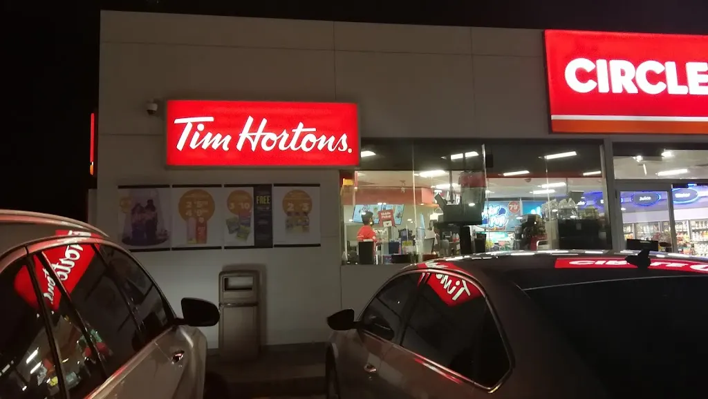 Tim Hortons storefront and interior at 8525 Hwy 27, Vaughan, ON