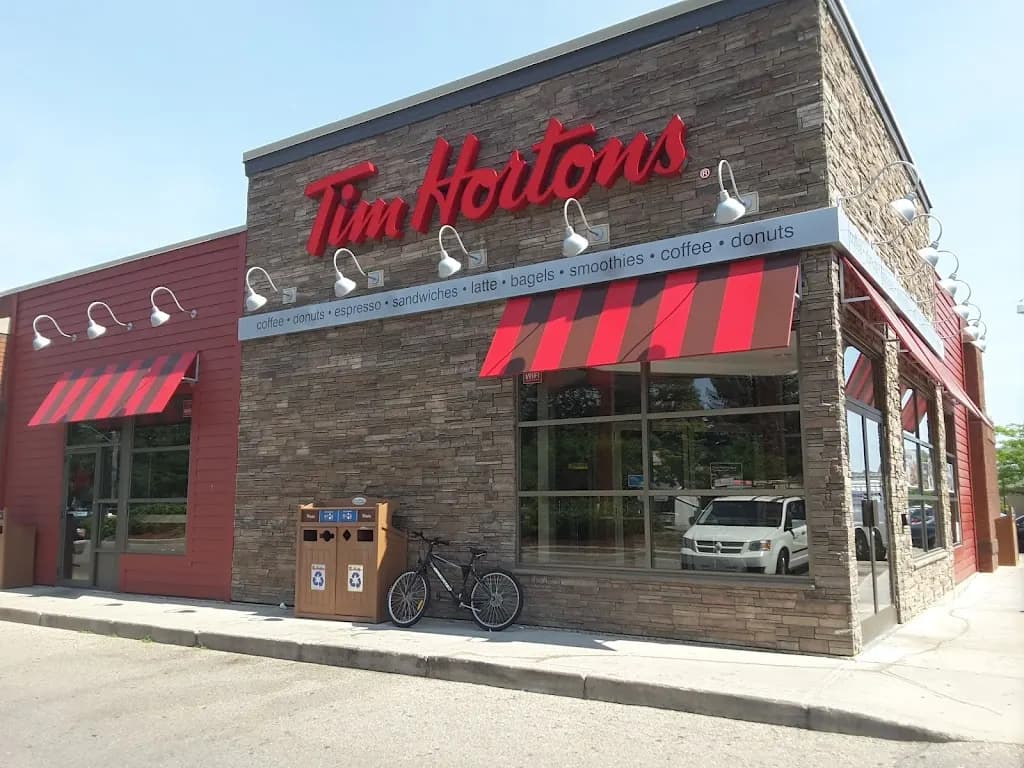 Tim Hortons storefront and interior at 425 University Ave East, Waterloo, ON