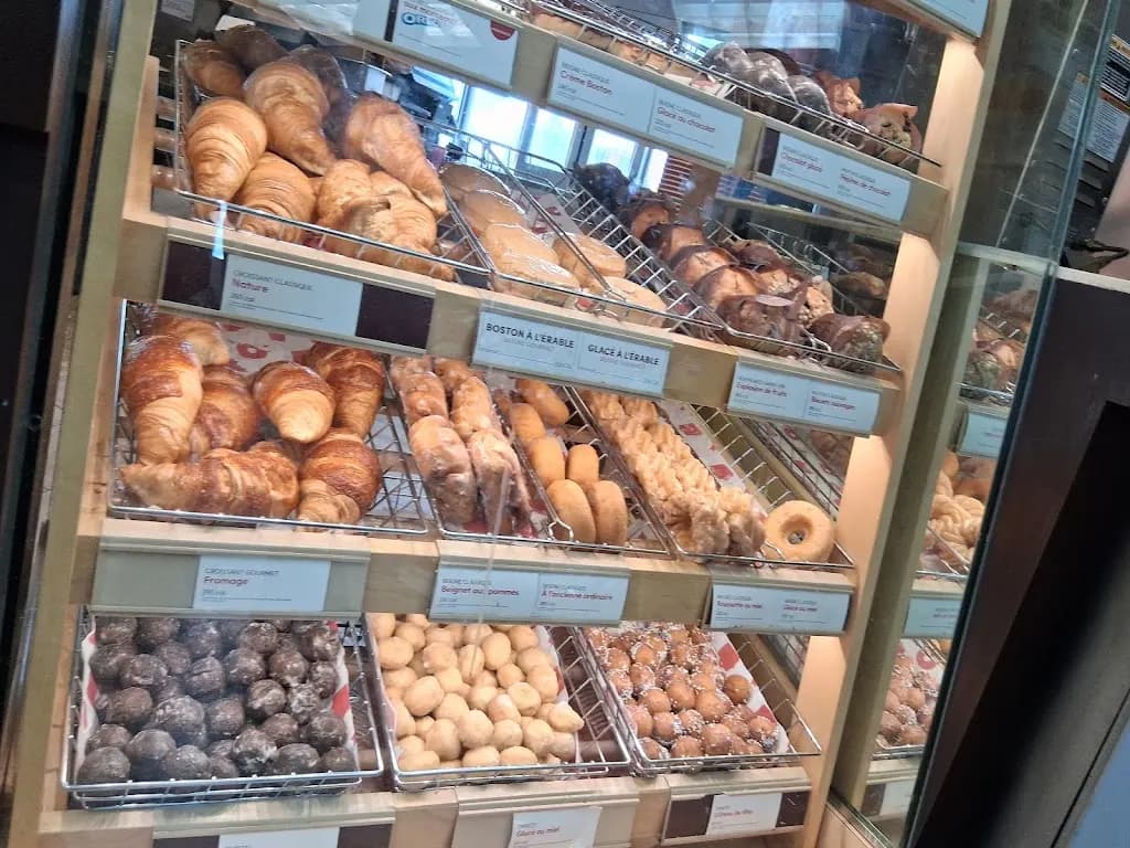 Tim Hortons storefront and interior at 3265 Boul St Martin, Laval, QC