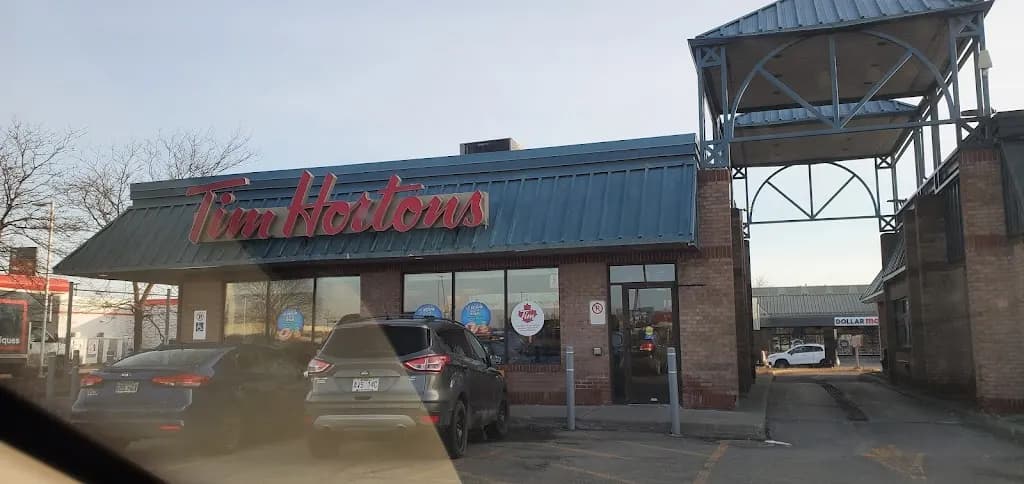 Tim Hortons storefront and interior at 85, Boul. Brien, Repentigny, QC